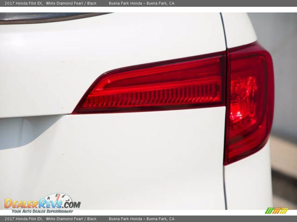 2017 Honda Pilot EX White Diamond Pearl / Black Photo #11