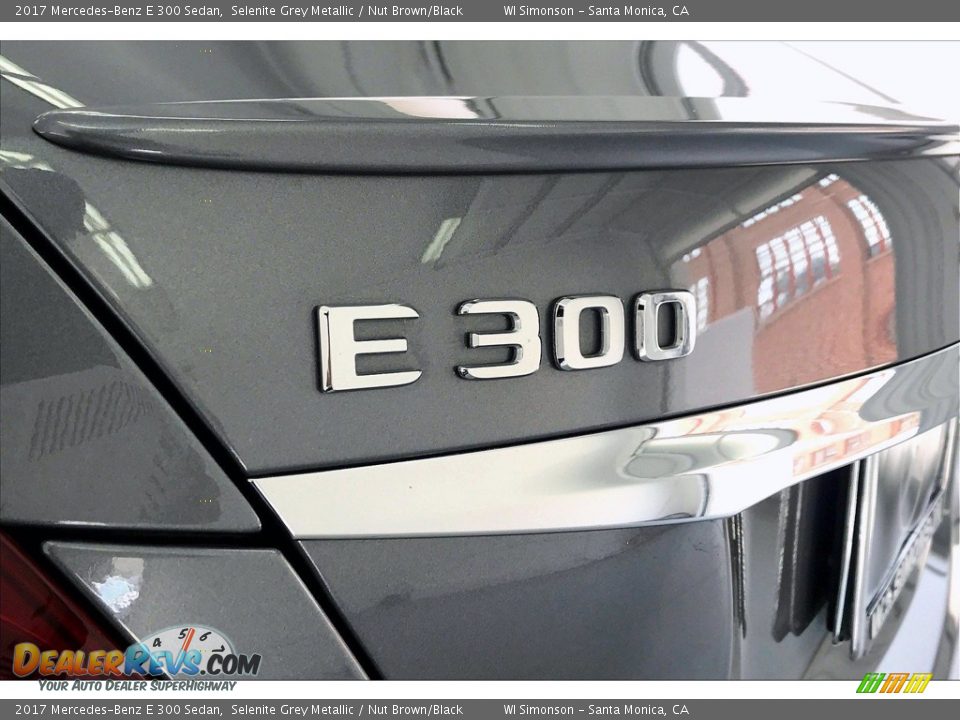 2017 Mercedes-Benz E 300 Sedan Selenite Grey Metallic / Nut Brown/Black Photo #27