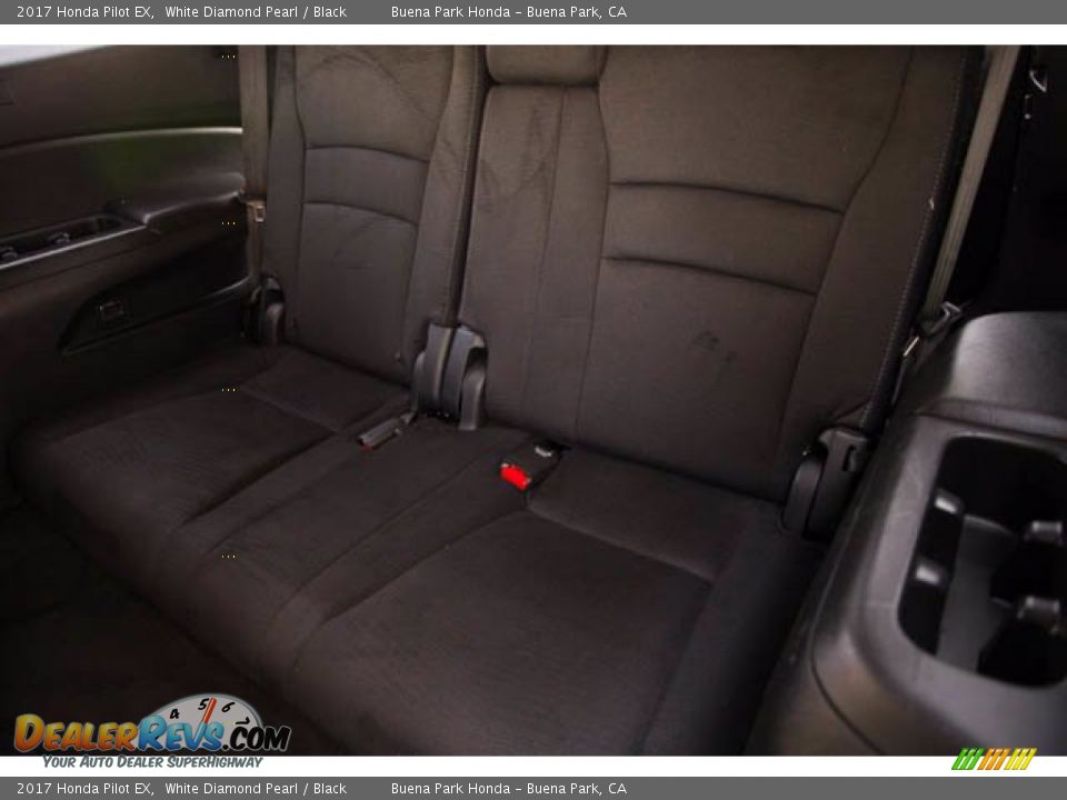 2017 Honda Pilot EX White Diamond Pearl / Black Photo #17