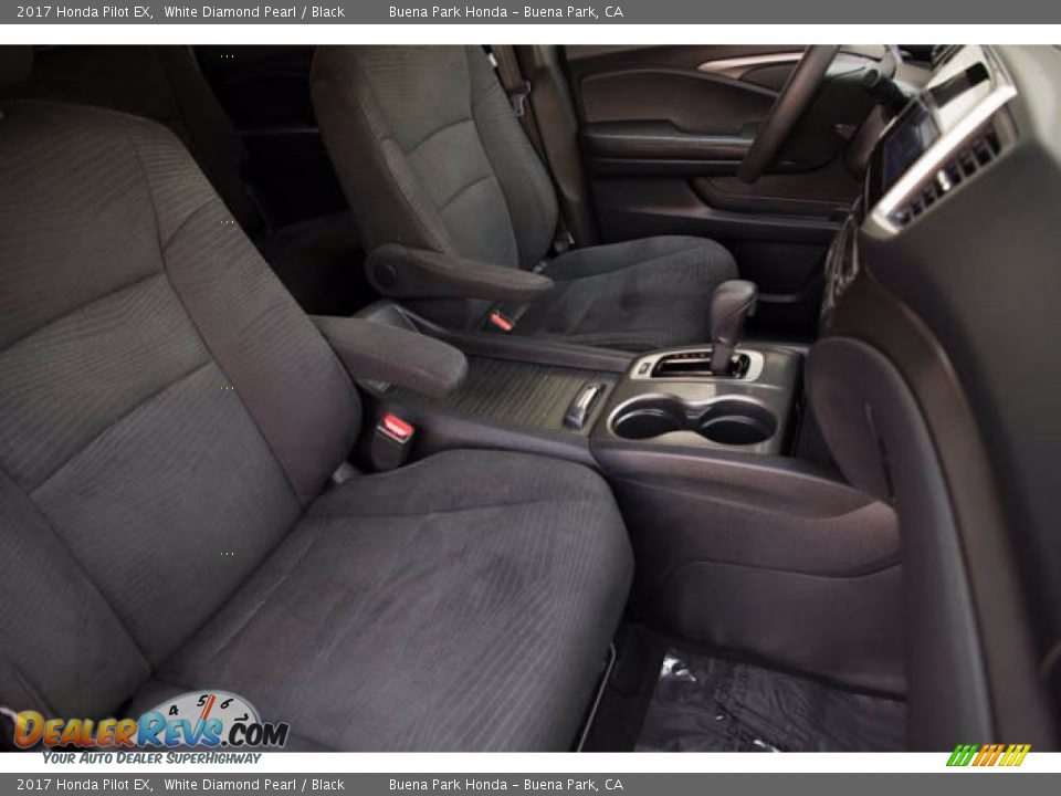 2017 Honda Pilot EX White Diamond Pearl / Black Photo #24