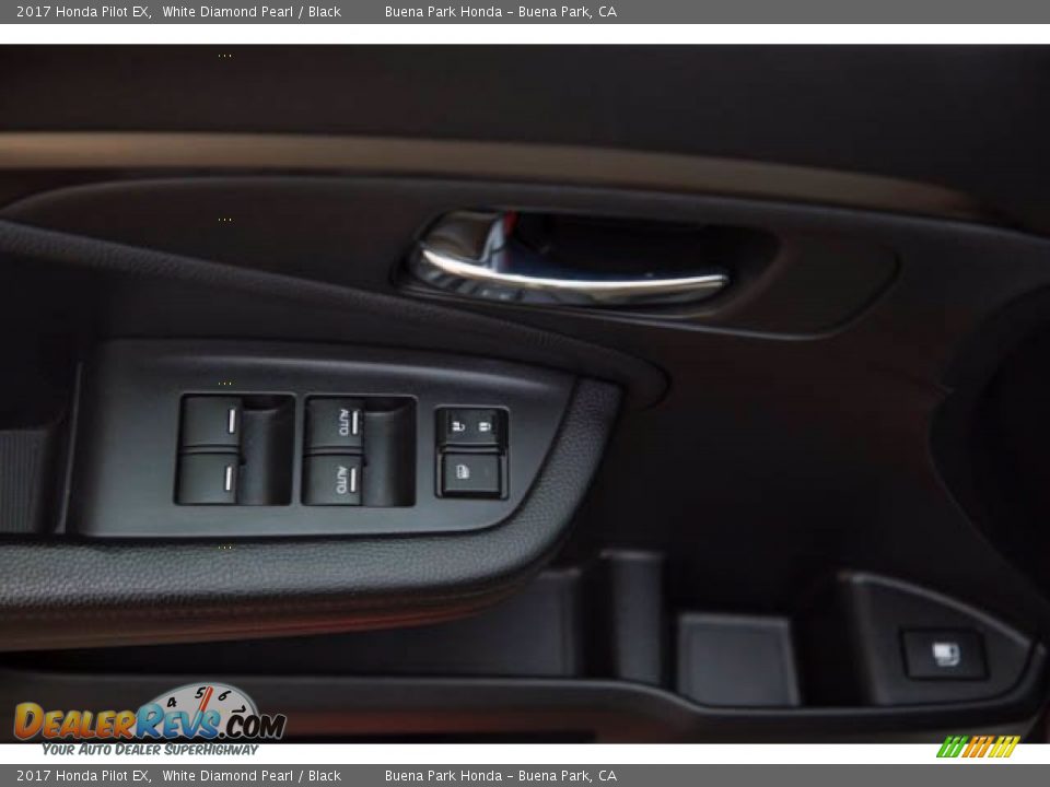 2017 Honda Pilot EX White Diamond Pearl / Black Photo #30