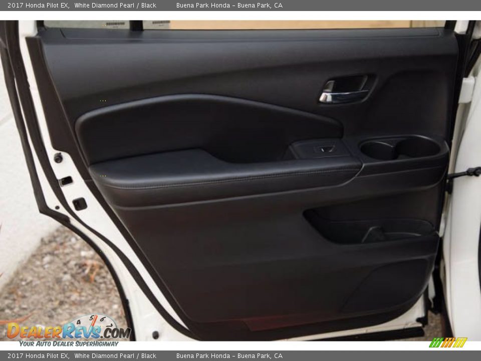2017 Honda Pilot EX White Diamond Pearl / Black Photo #31
