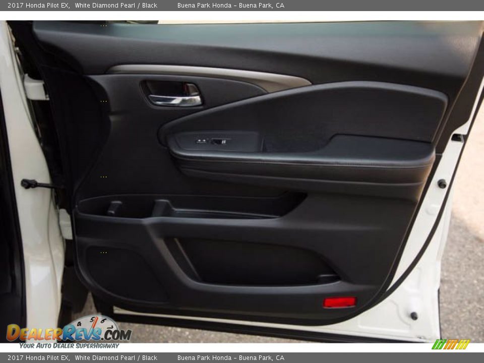 2017 Honda Pilot EX White Diamond Pearl / Black Photo #33