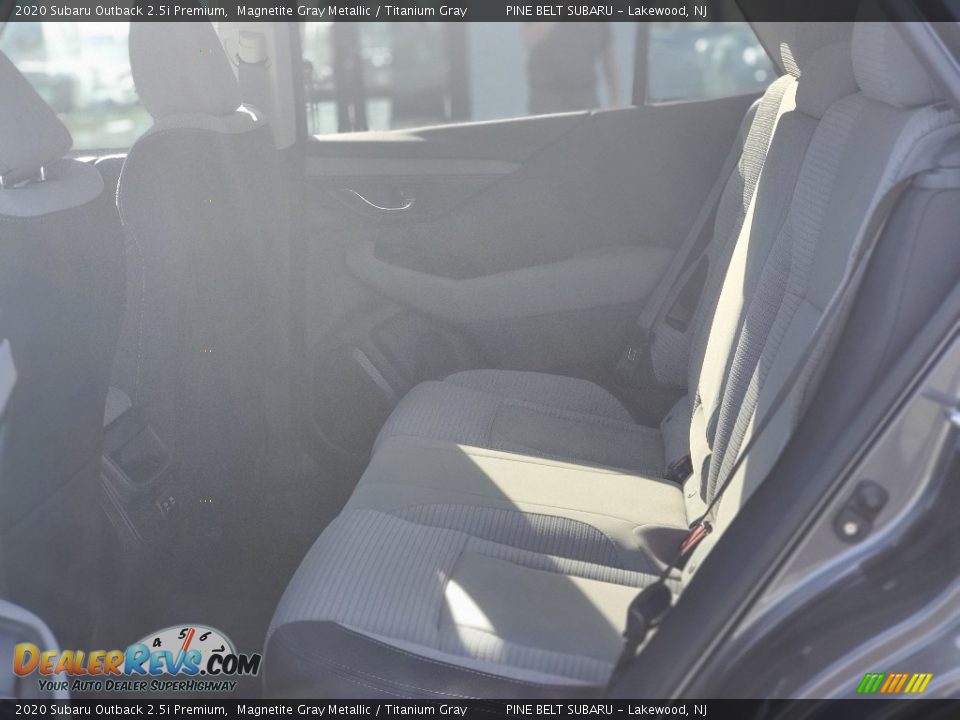 2020 Subaru Outback 2.5i Premium Magnetite Gray Metallic / Titanium Gray Photo #9