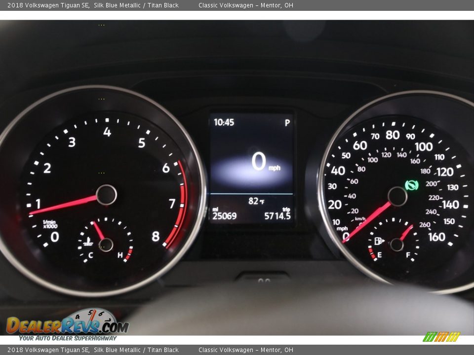 2018 Volkswagen Tiguan SE Gauges Photo #8