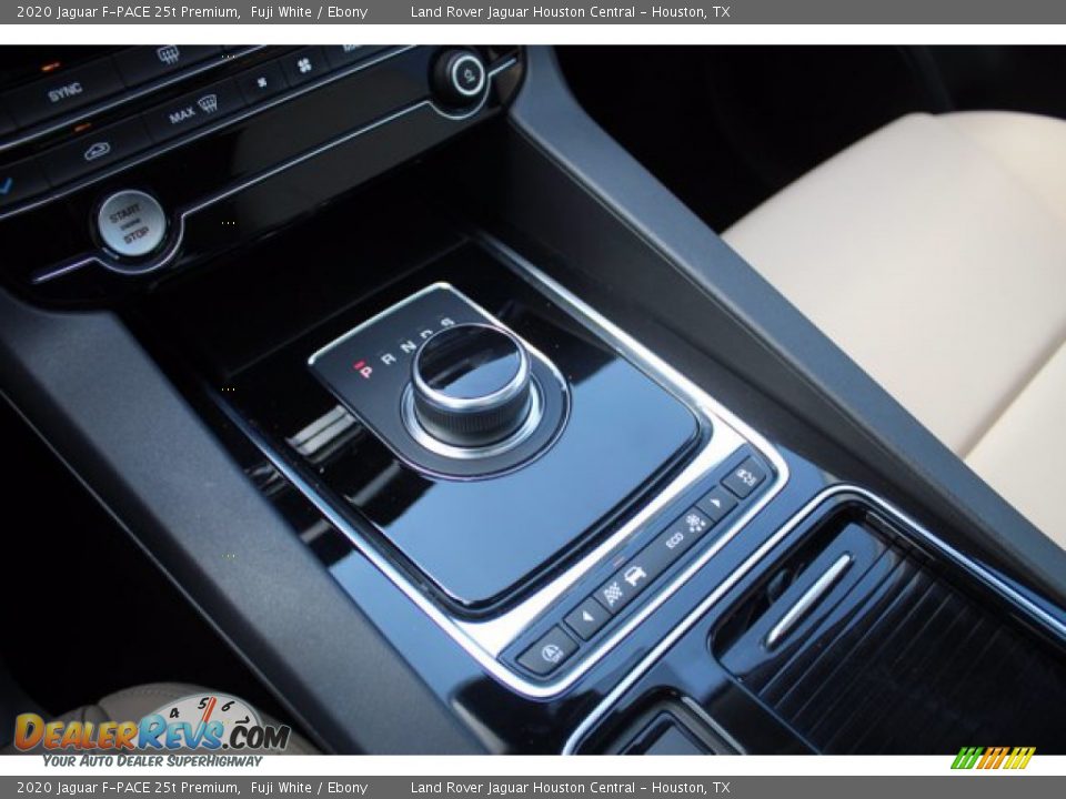 2020 Jaguar F-PACE 25t Premium Fuji White / Ebony Photo #21