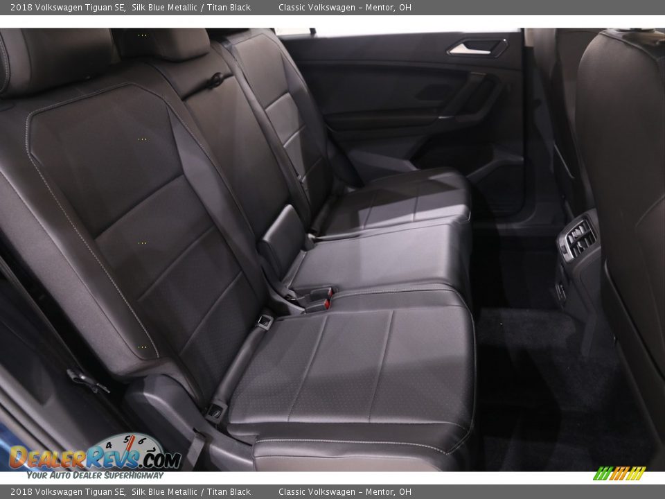 Rear Seat of 2018 Volkswagen Tiguan SE Photo #15