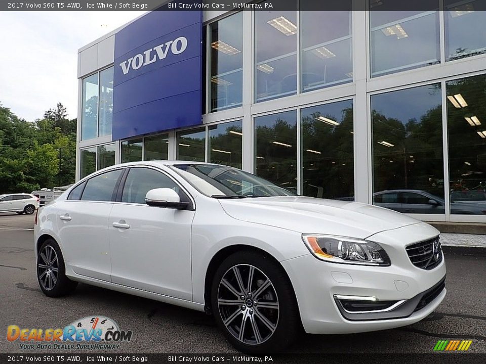 Front 3/4 View of 2017 Volvo S60 T5 AWD Photo #1