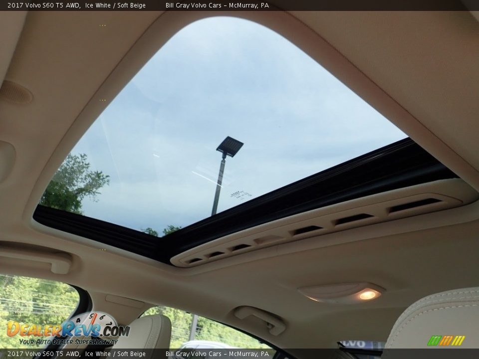 Sunroof of 2017 Volvo S60 T5 AWD Photo #20