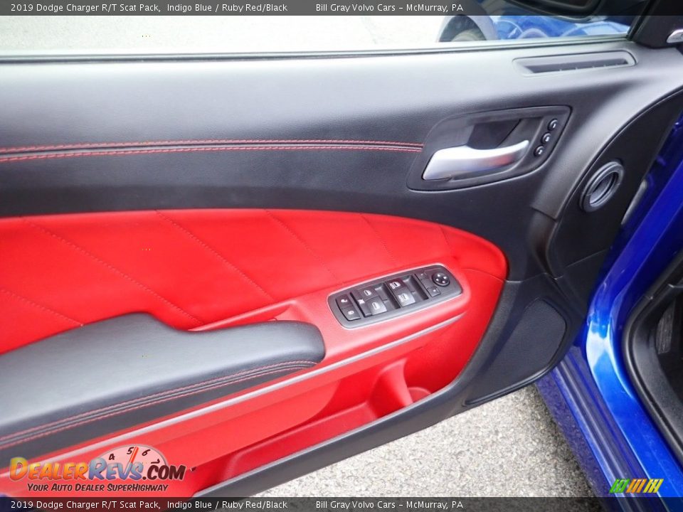 Door Panel of 2019 Dodge Charger R/T Scat Pack Photo #19