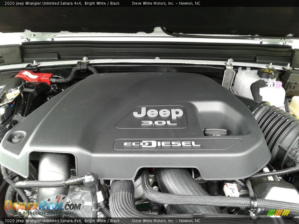 2020 Jeep Wrangler Unlimited Sahara 4x4 Bright White / Black Photo #9
