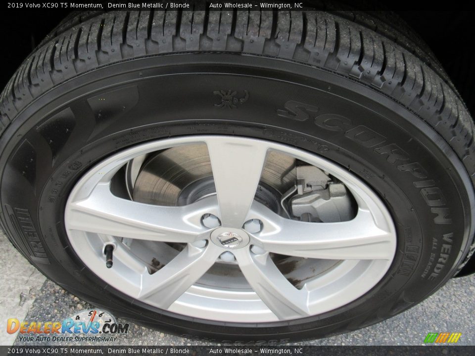 2019 Volvo XC90 T5 Momentum Denim Blue Metallic / Blonde Photo #7