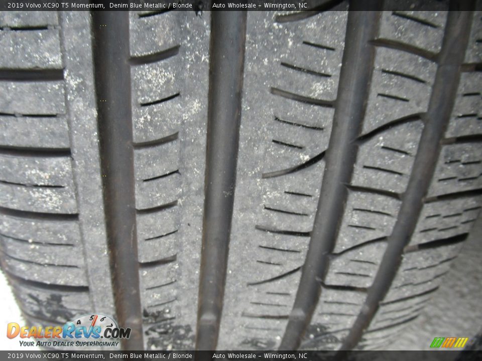 2019 Volvo XC90 T5 Momentum Denim Blue Metallic / Blonde Photo #9
