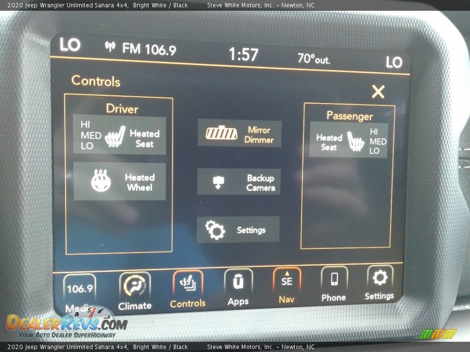 2020 Jeep Wrangler Unlimited Sahara 4x4 Bright White / Black Photo #25