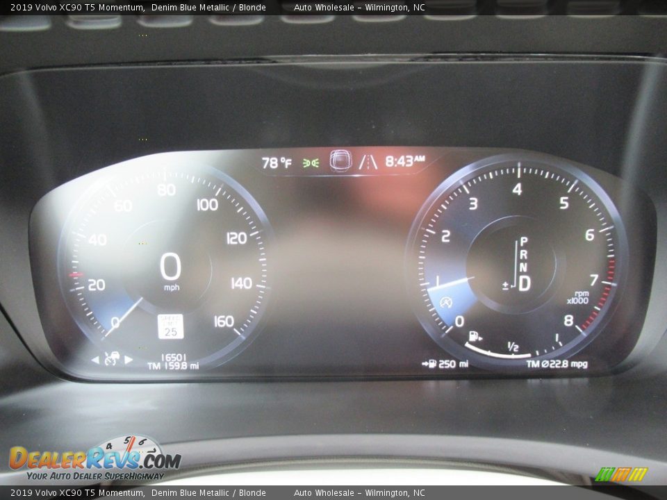 2019 Volvo XC90 T5 Momentum Denim Blue Metallic / Blonde Photo #16