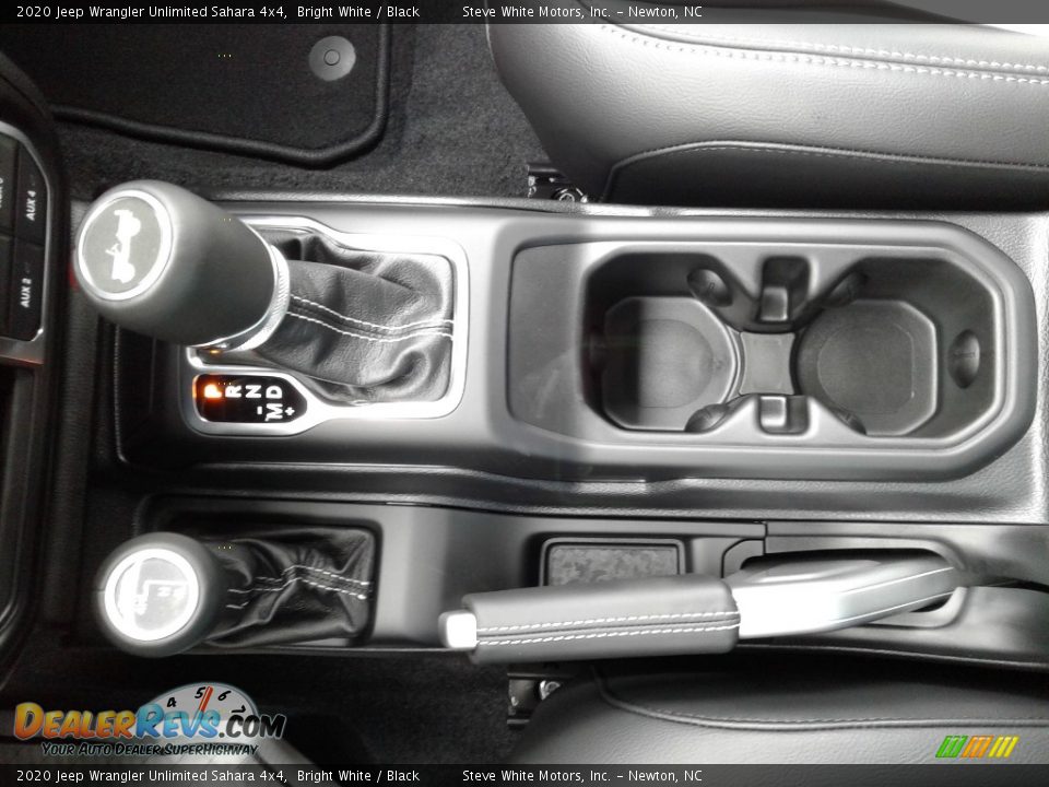 2020 Jeep Wrangler Unlimited Sahara 4x4 Bright White / Black Photo #28