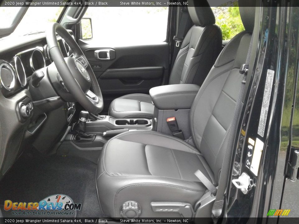 Front Seat of 2020 Jeep Wrangler Unlimited Sahara 4x4 Photo #10
