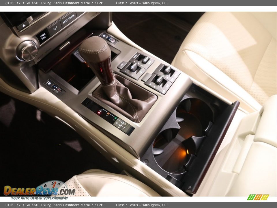 Controls of 2016 Lexus GX 460 Luxury Photo #14