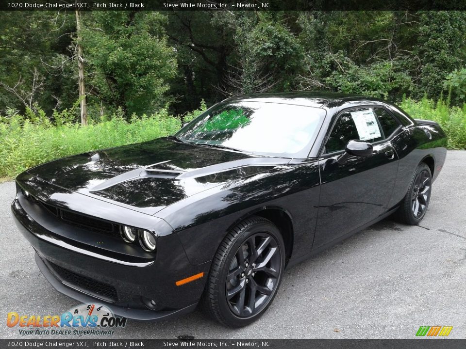 2020 Dodge Challenger SXT Pitch Black / Black Photo #2