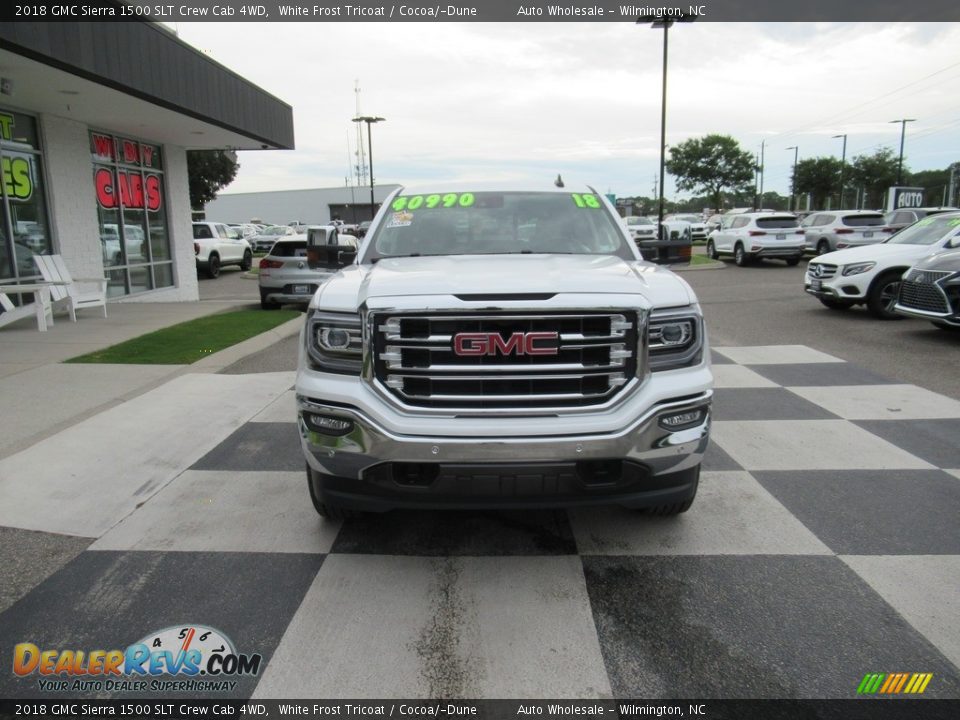 2018 GMC Sierra 1500 SLT Crew Cab 4WD White Frost Tricoat / Cocoa/­Dune Photo #2