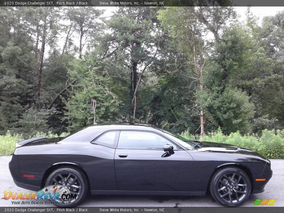 2020 Dodge Challenger SXT Pitch Black / Black Photo #5