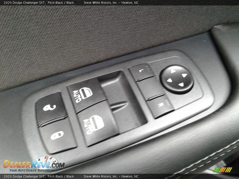 2020 Dodge Challenger SXT Pitch Black / Black Photo #11