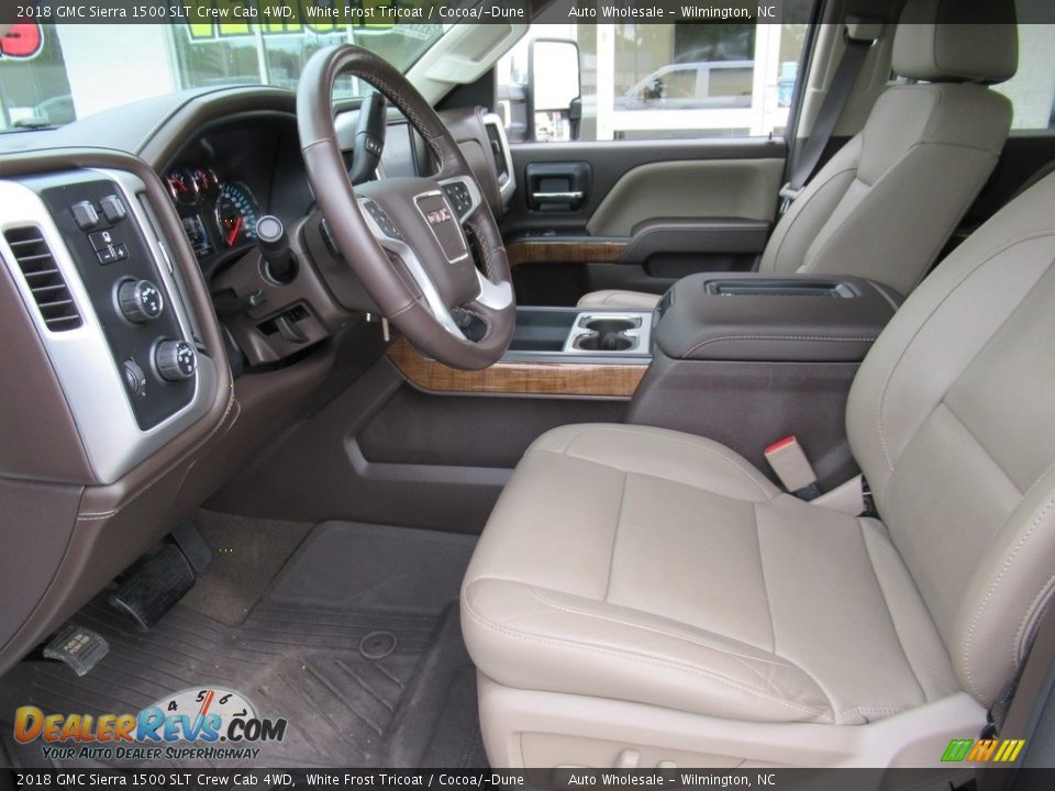 Front Seat of 2018 GMC Sierra 1500 SLT Crew Cab 4WD Photo #10