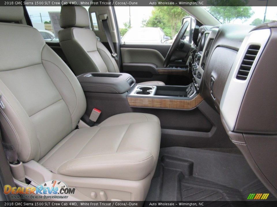 Front Seat of 2018 GMC Sierra 1500 SLT Crew Cab 4WD Photo #13