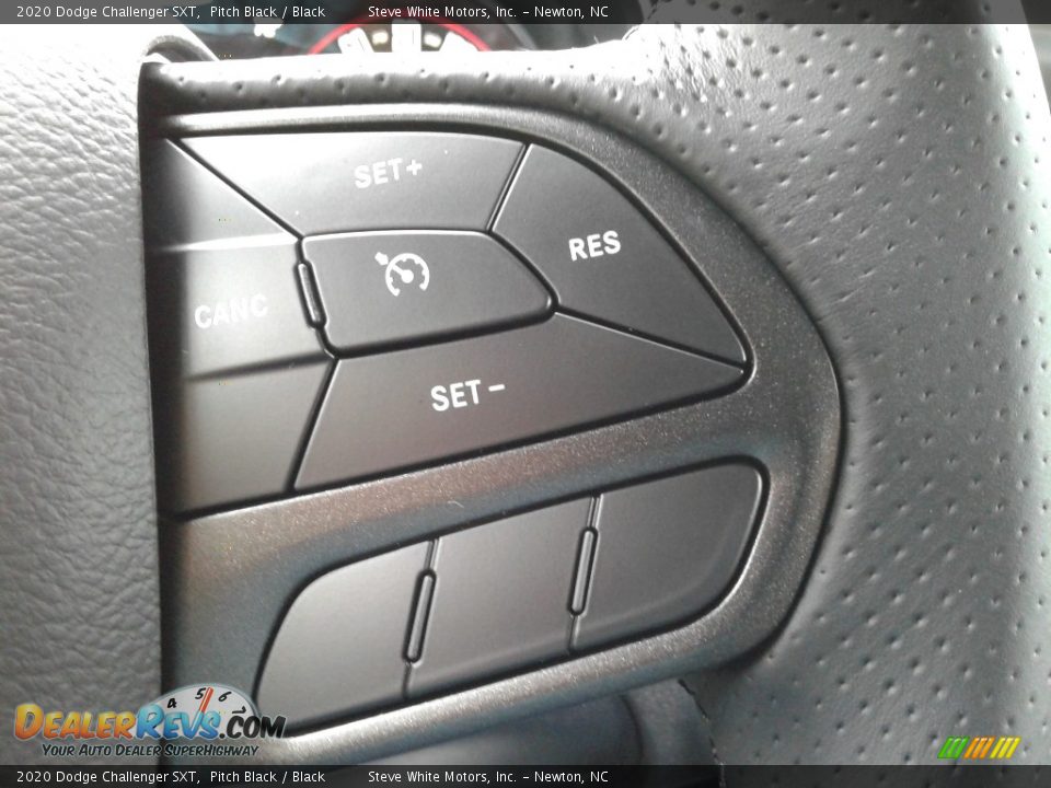 2020 Dodge Challenger SXT Steering Wheel Photo #18