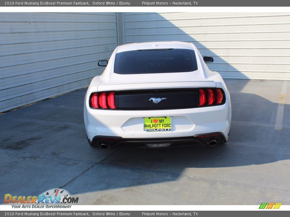 2019 Ford Mustang EcoBoost Premium Fastback Oxford White / Ebony Photo #9