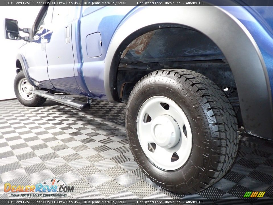 2016 Ford F250 Super Duty XL Crew Cab 4x4 Blue Jeans Metallic / Steel Photo #10