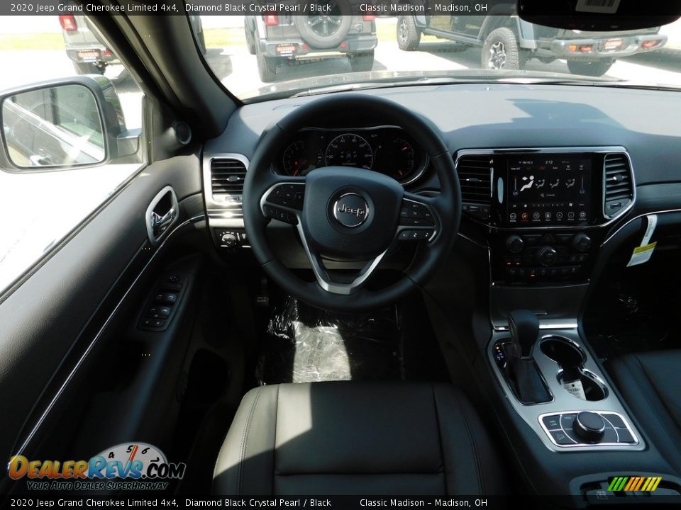 2020 Jeep Grand Cherokee Limited 4x4 Diamond Black Crystal Pearl / Black Photo #11