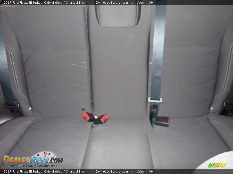 2017 Ford Fiesta SE Sedan Oxford White / Charcoal Black Photo #19