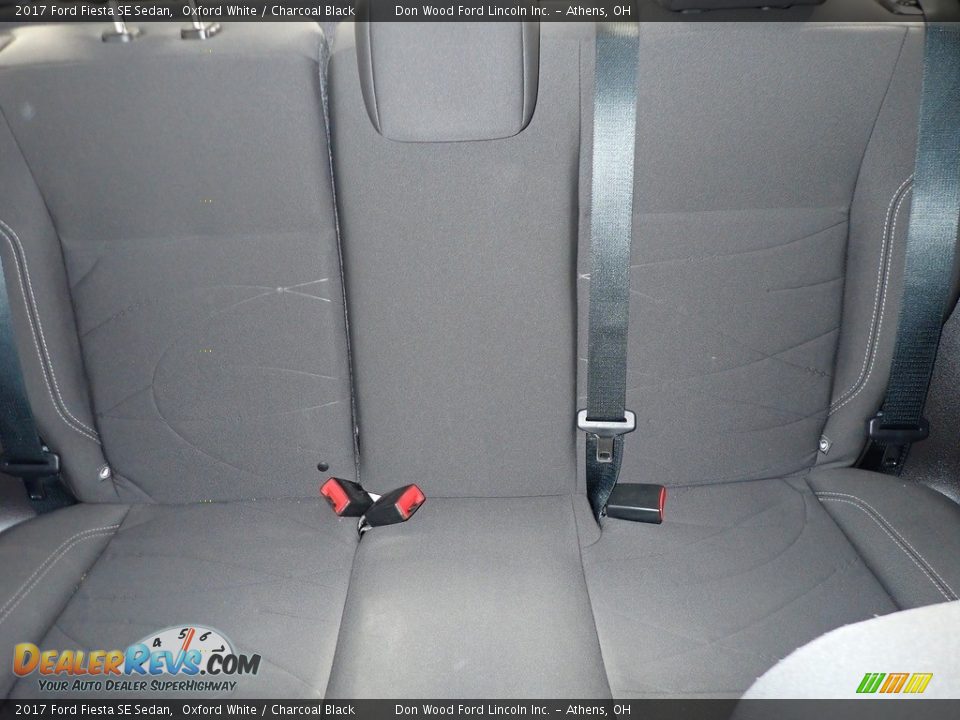 2017 Ford Fiesta SE Sedan Oxford White / Charcoal Black Photo #20