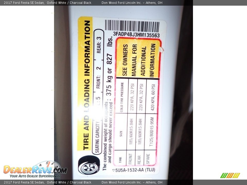 2017 Ford Fiesta SE Sedan Oxford White / Charcoal Black Photo #33