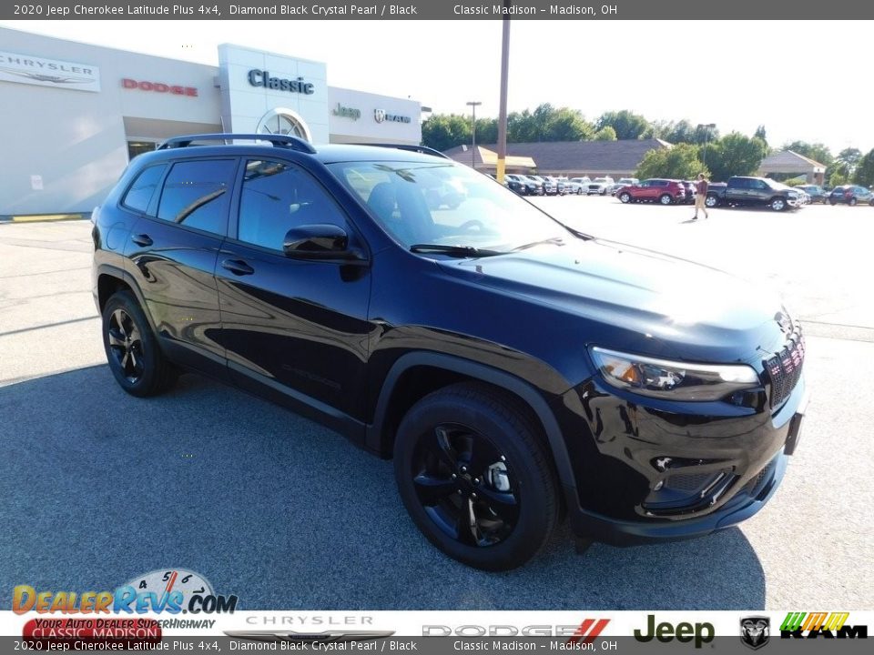 2020 Jeep Cherokee Latitude Plus 4x4 Diamond Black Crystal Pearl / Black Photo #1