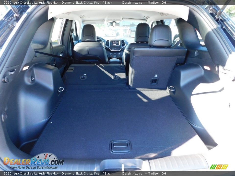 2020 Jeep Cherokee Latitude Plus 4x4 Diamond Black Crystal Pearl / Black Photo #7