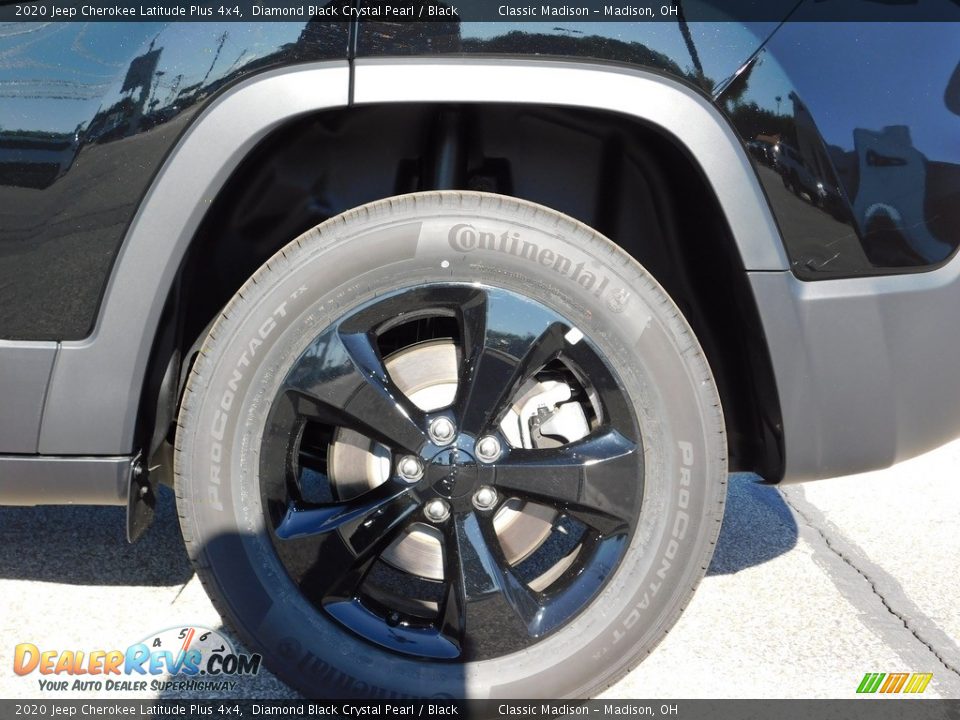 2020 Jeep Cherokee Latitude Plus 4x4 Diamond Black Crystal Pearl / Black Photo #15