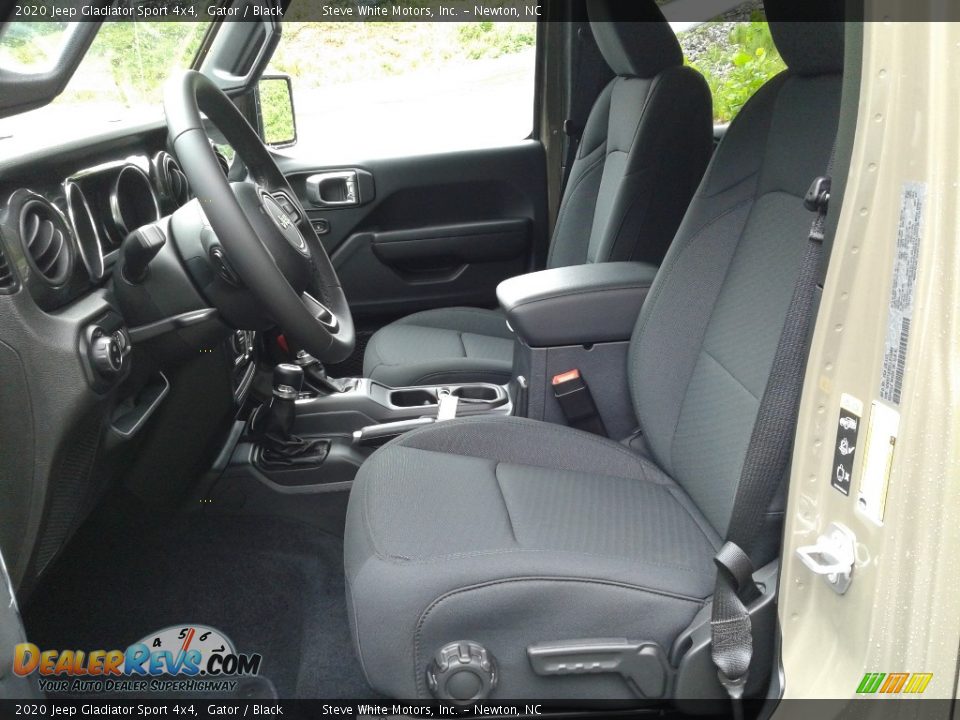 Front Seat of 2020 Jeep Gladiator Sport 4x4 Photo #11