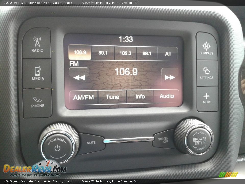 Audio System of 2020 Jeep Gladiator Sport 4x4 Photo #22