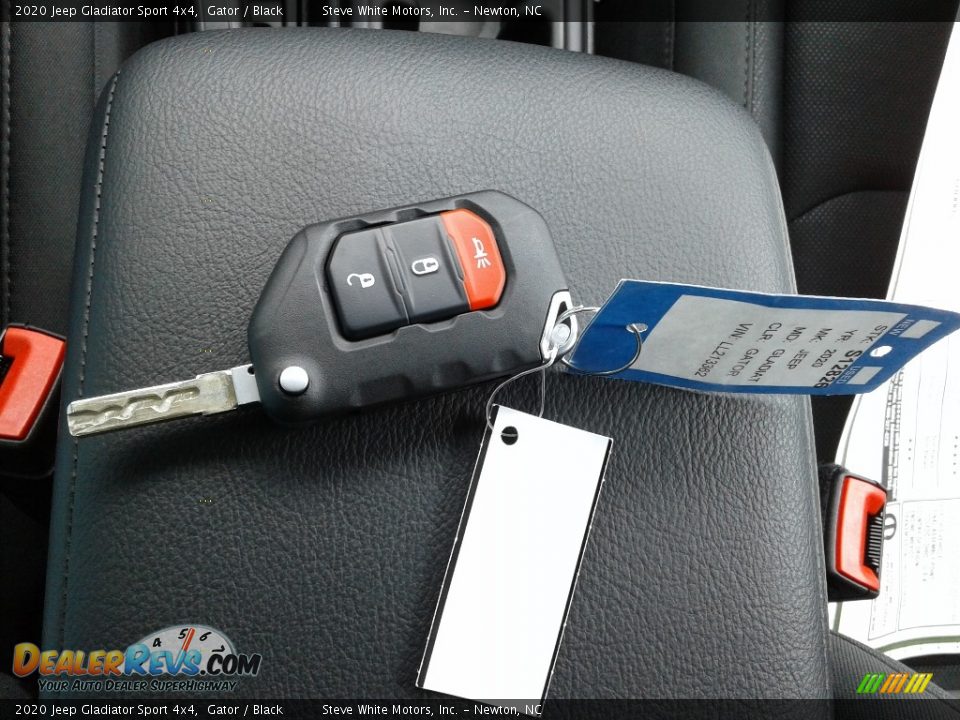 Keys of 2020 Jeep Gladiator Sport 4x4 Photo #28