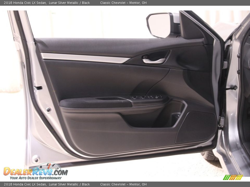 2018 Honda Civic LX Sedan Lunar Silver Metallic / Black Photo #4