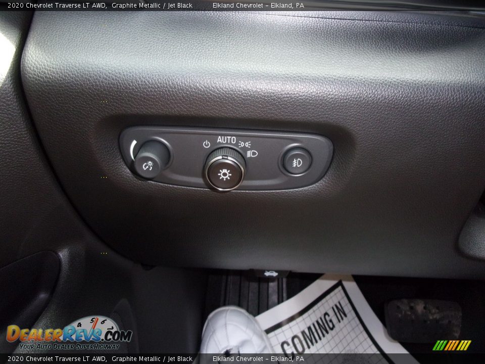2020 Chevrolet Traverse LT AWD Graphite Metallic / Jet Black Photo #28