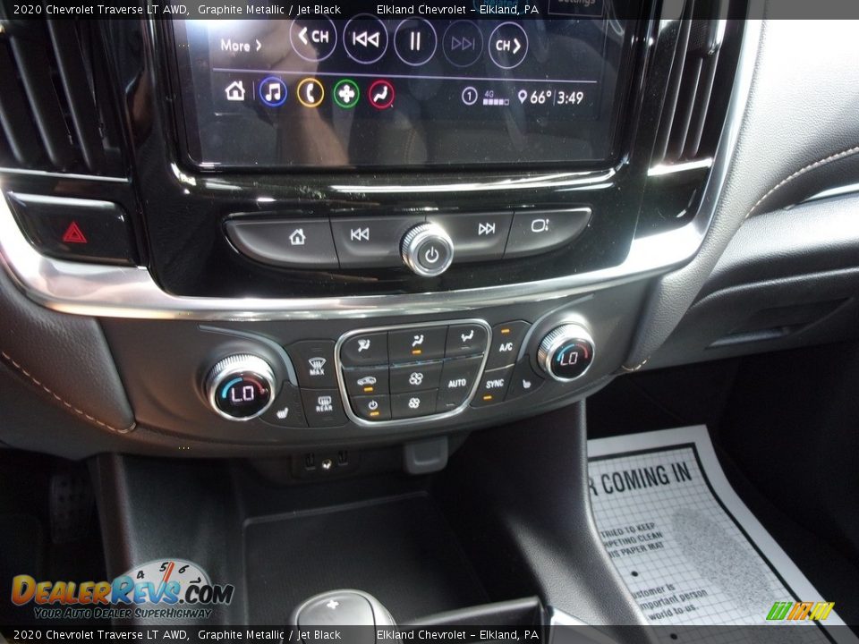 2020 Chevrolet Traverse LT AWD Graphite Metallic / Jet Black Photo #31