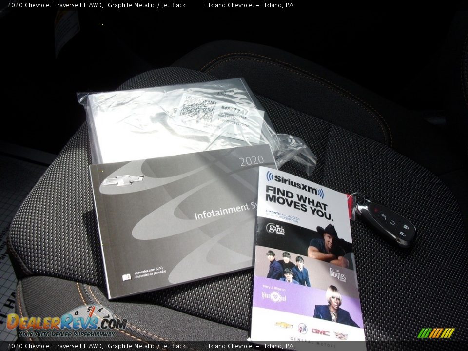 2020 Chevrolet Traverse LT AWD Graphite Metallic / Jet Black Photo #35