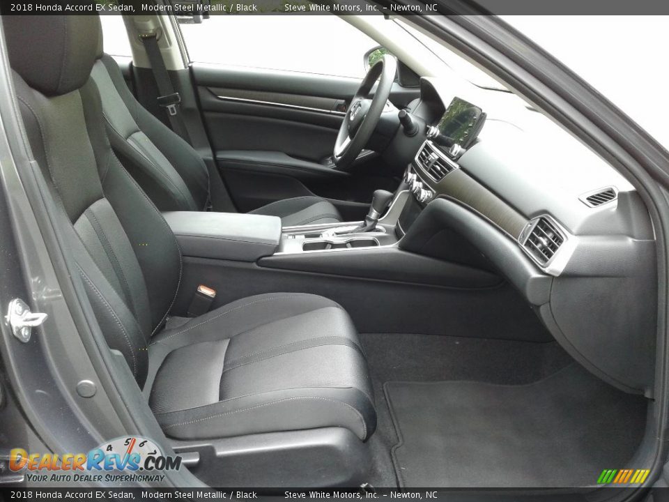 Front Seat of 2018 Honda Accord EX Sedan Photo #15