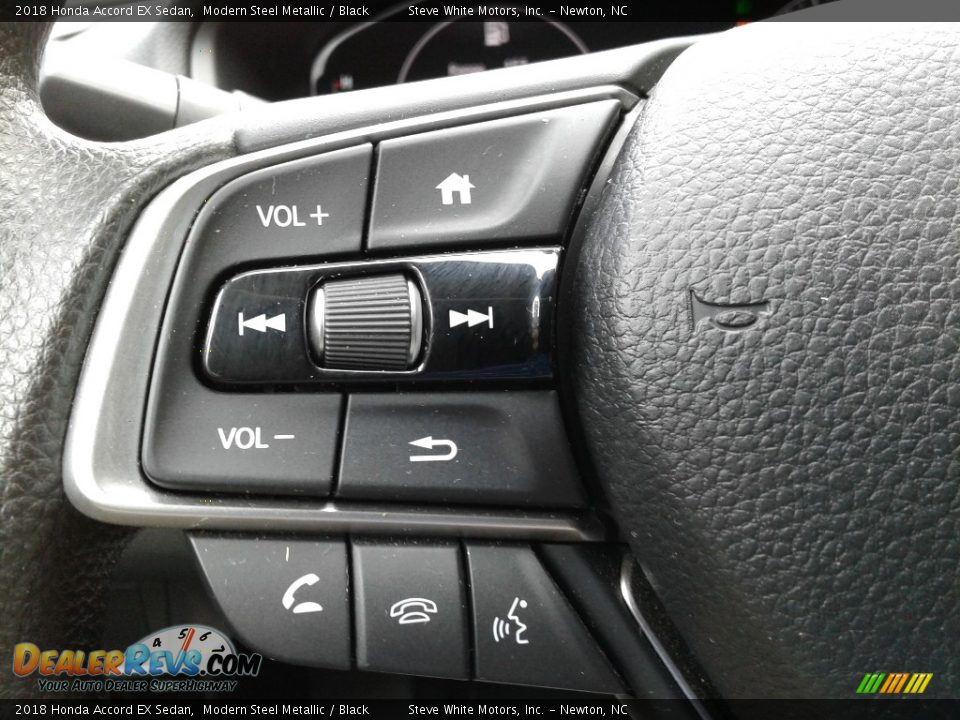 Controls of 2018 Honda Accord EX Sedan Photo #17