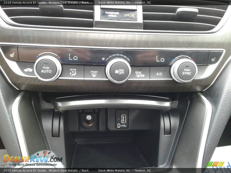 Controls of 2018 Honda Accord EX Sedan Photo #22