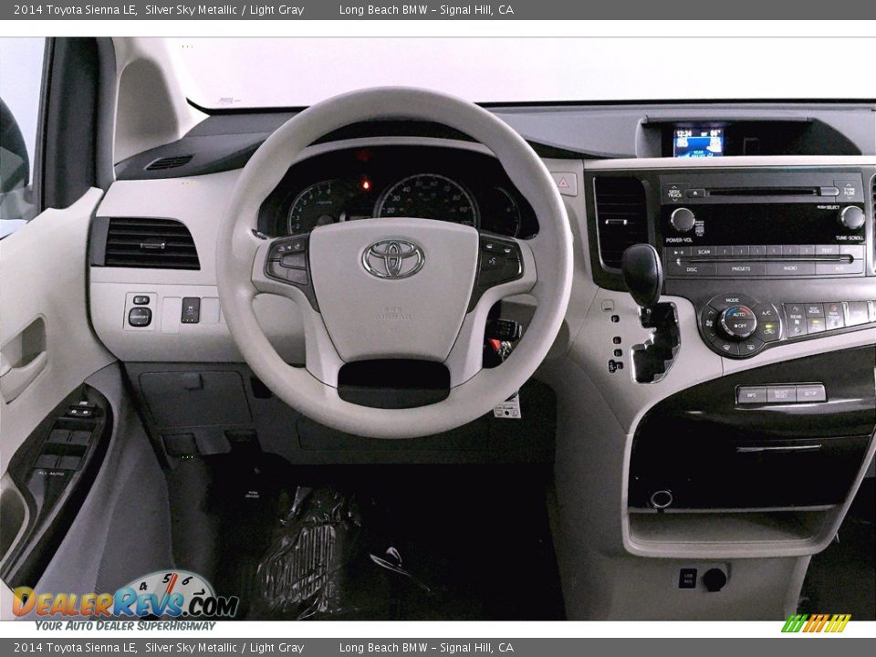 2014 Toyota Sienna LE Silver Sky Metallic / Light Gray Photo #4