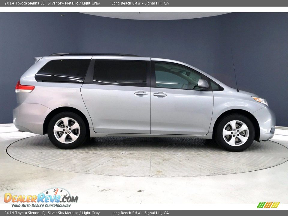 2014 Toyota Sienna LE Silver Sky Metallic / Light Gray Photo #14
